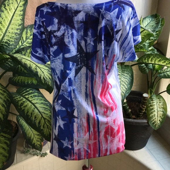 Red, white, and blue patriotic top - Picture 4 of 5